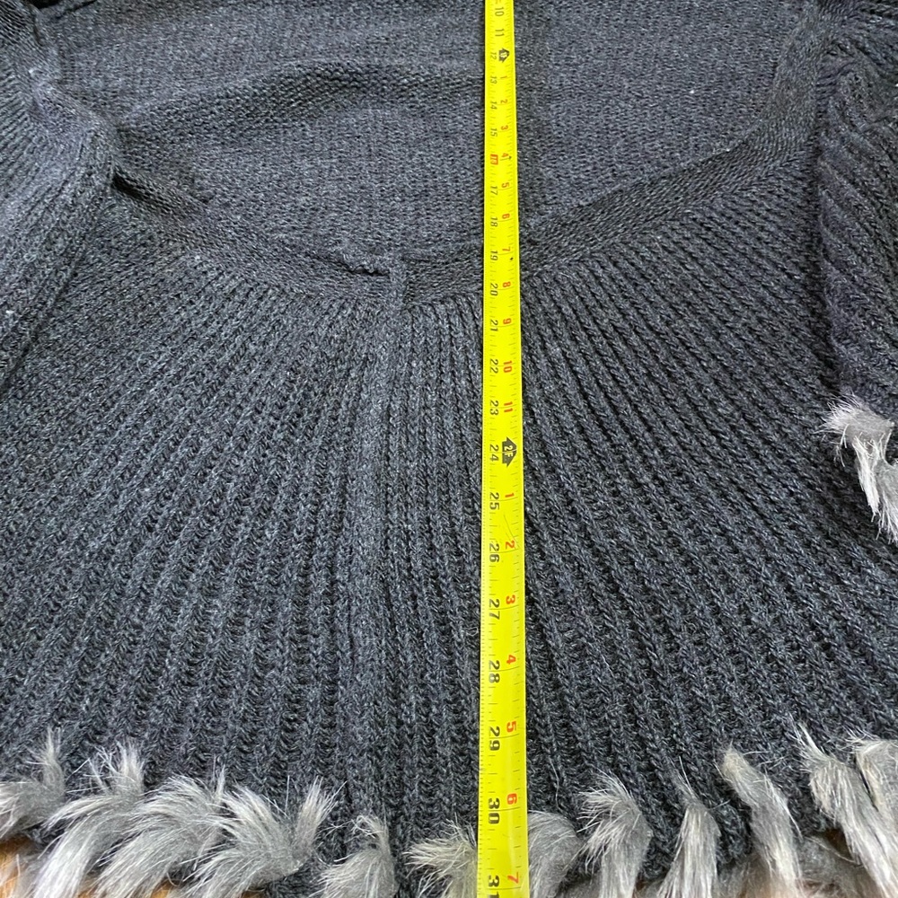 CACHE Cardigan Gray Sweater Wool & Acrylic Long back, Open front Fake Fur XL - Picture 10 of 10